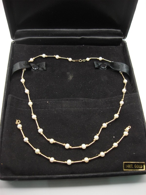 14K Gold Freshwater Pearl Necklace & Bracelet Set