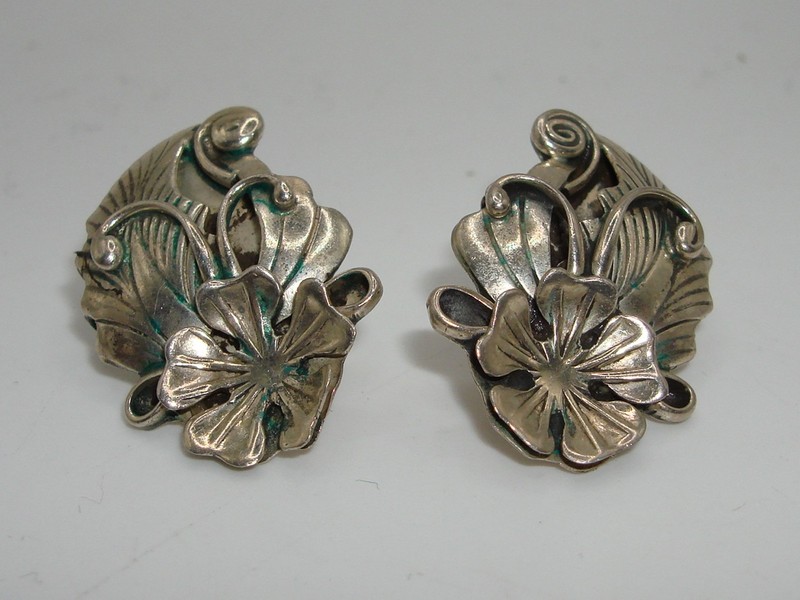 Vintage Carma Harvey Sterling Silver Southwestern Earrings