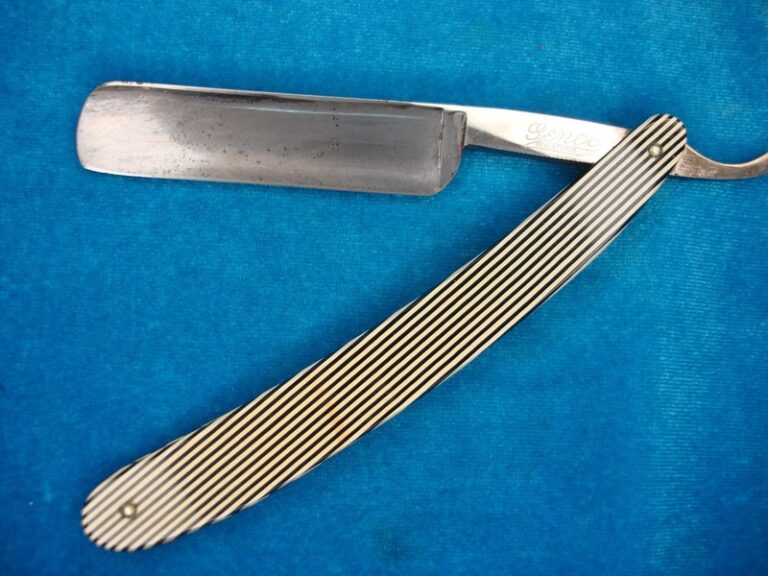 Vintage GENCO Straight Razor with Fancy Side Panels