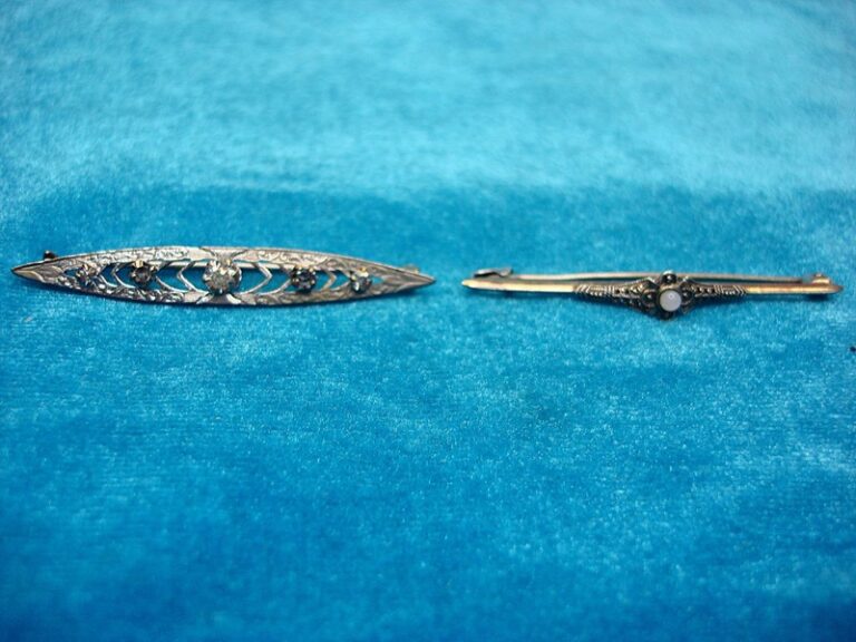 Vintage bar pins set with diamond simulants and pearl, gold and silver tone