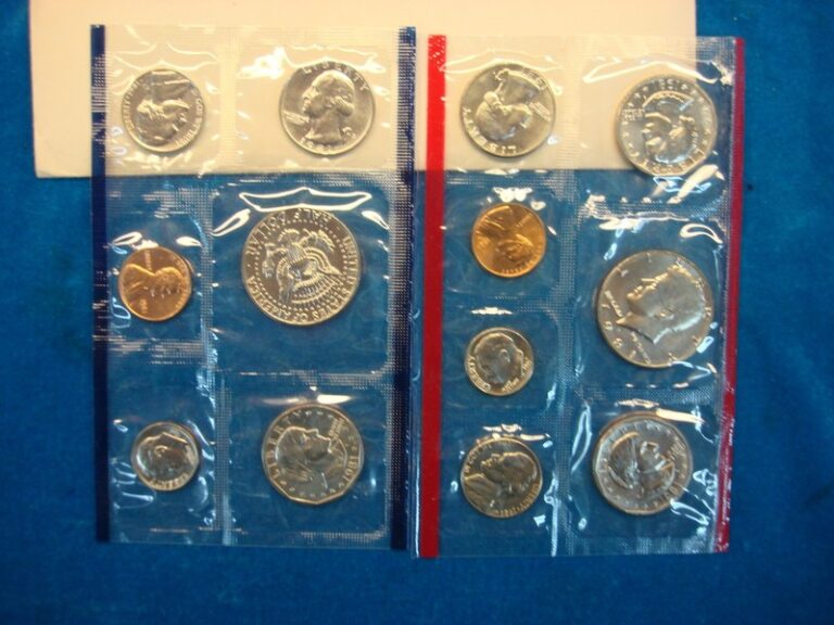 1981 US Mint Set, uncirculated, with packaging error and missing Philadelphia half dollar.