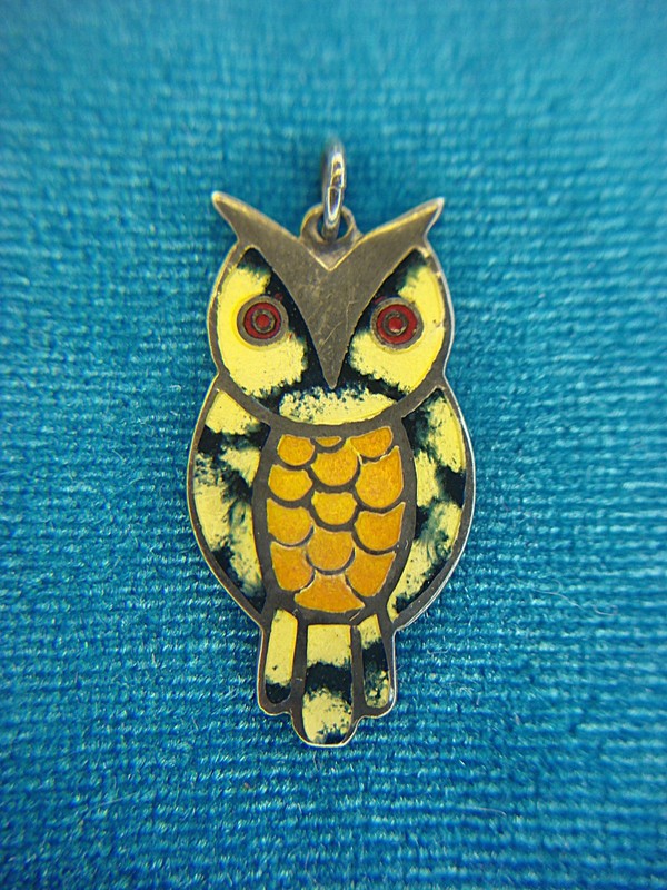 Sterling silver enameled owl charm by LSG Ozumba, pre-owned in excellent condition.