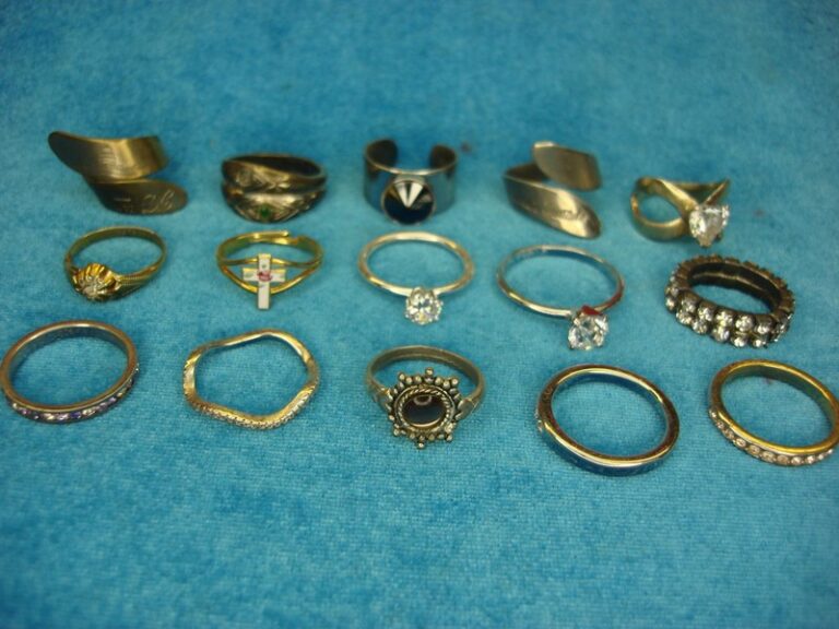 Lot of 15 vintage fashion rings, mix of styles and eras from estate finds