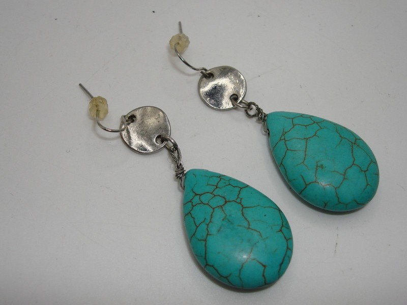 Vintage silver dangle earrings with turquoise blue howlite gemstones