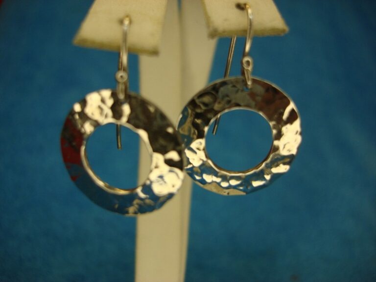 Sterling silver hammered circle dangle earrings