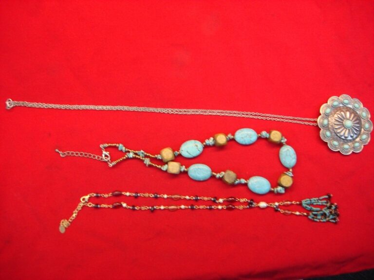Vintage Southwestern Style Necklace Lot
