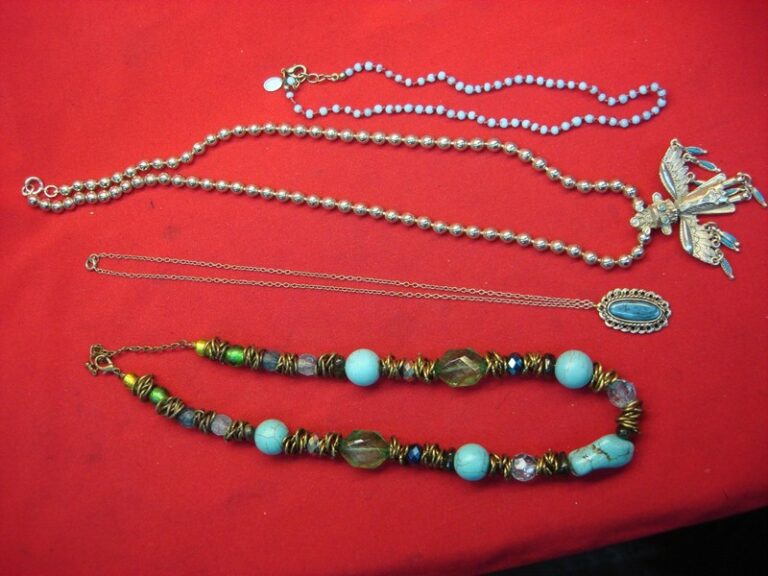 Vintage Southwestern Jewelry Set of Four Unique Estate Necklaces
