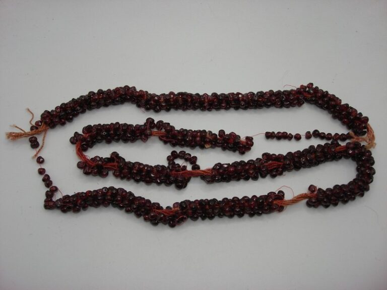 Vintage garnet bead cluster necklace, estate find