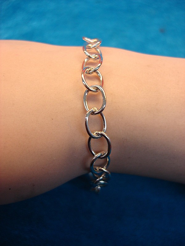 Solid sterling silver chain bracelet, 7 inches long, 5.50 grams