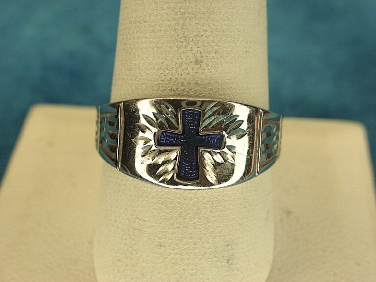 Sterling silver Jerusalem cross ring for men, size 10 1/4, purple enamel, pre-owned excellent condition