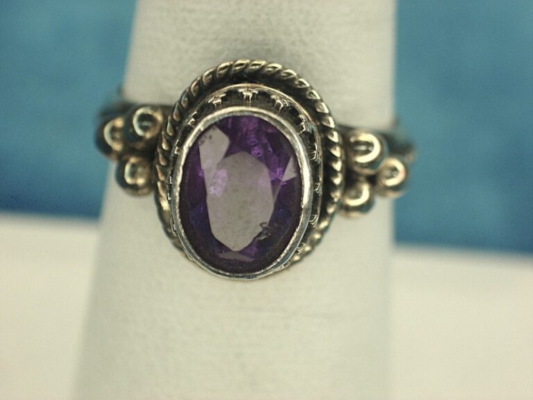 Amethyst Sterling Silver Ring - Vintage Artisan Style (Size 7)