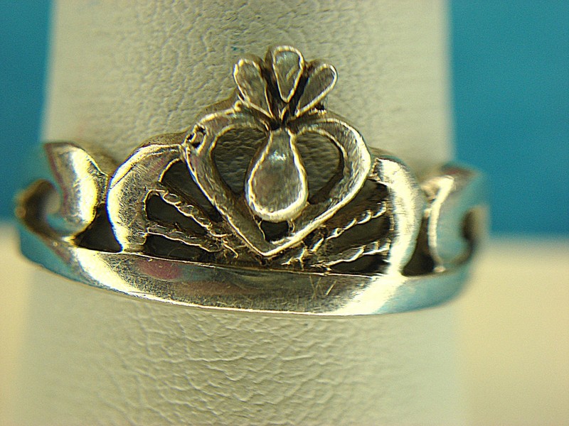 Sterling Silver Miss America Princess Crown Ring (Size 9)