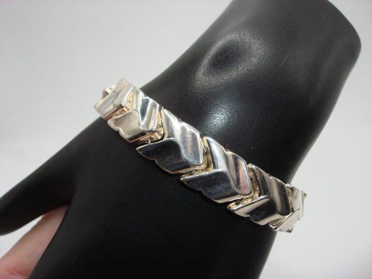 Authentic Milor Italy Sterling Silver Chevron Link Bracelet