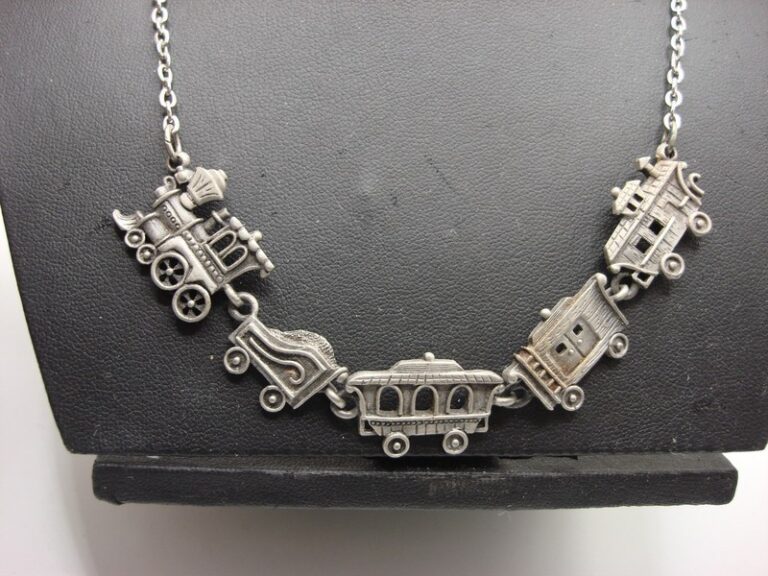 Vintage J.J. Jonette silver train necklace