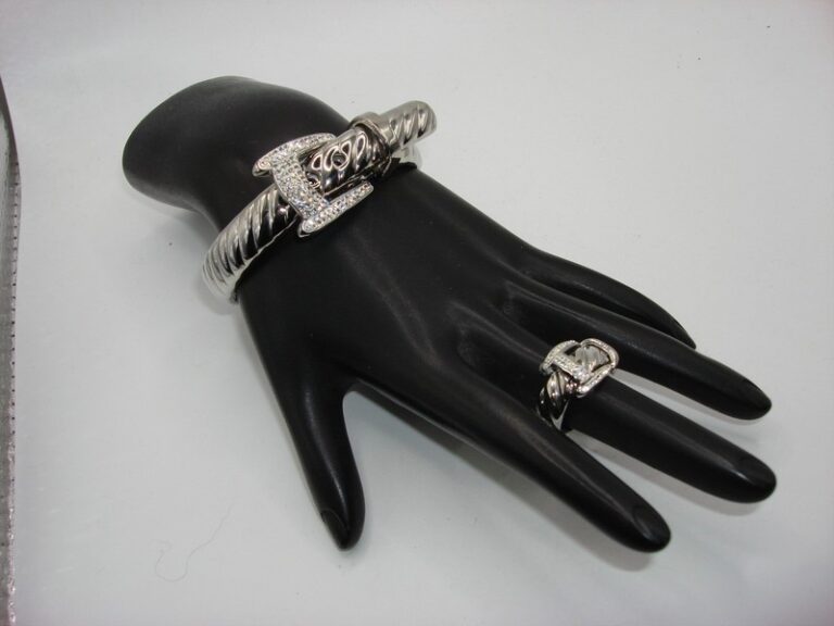 Elegant stainless steel and CZ hinged bangle bracelet & ring set (size 6)