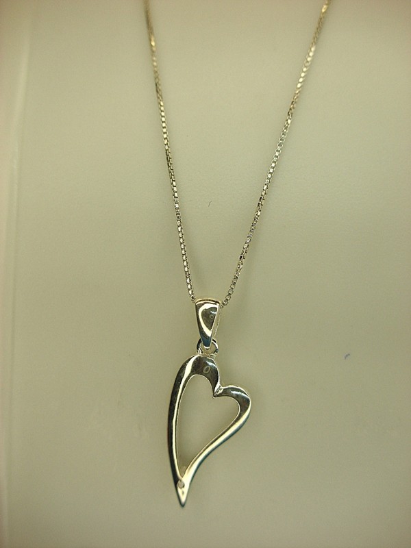 Sterling silver elongated heart pendant necklace