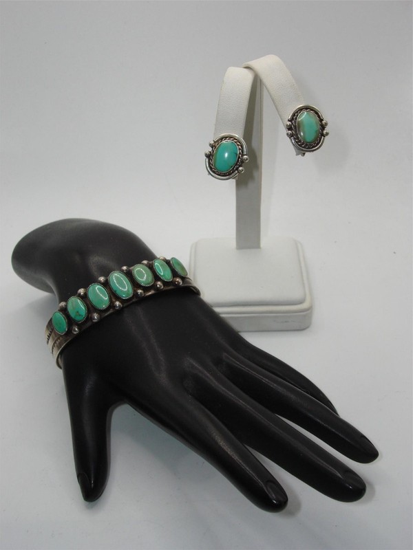 Vintage 1940s Navajo sterling silver and turquoise cuff bracelet and earrings set
