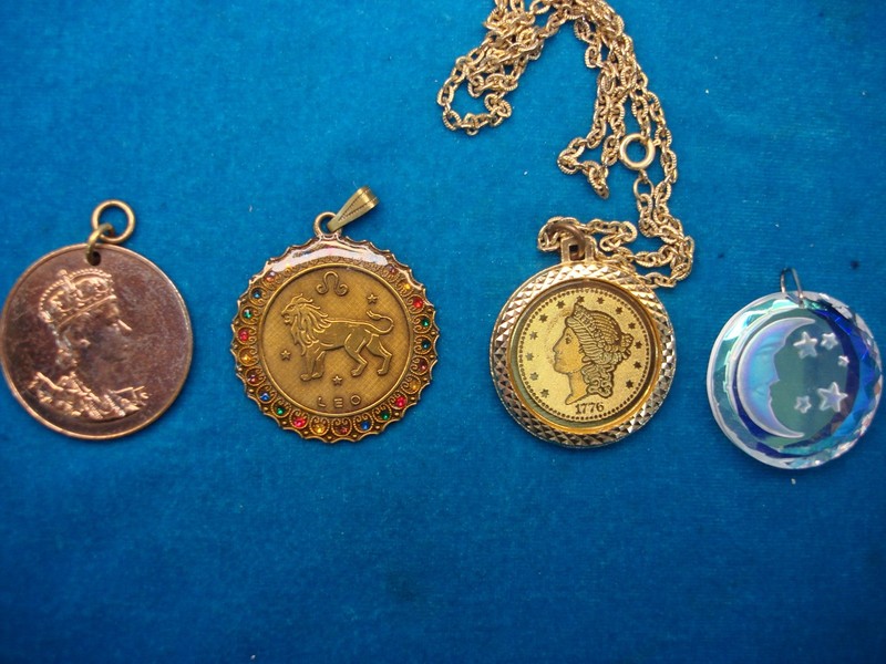 Vintage Estate Necklace & Pendant Lot of 4