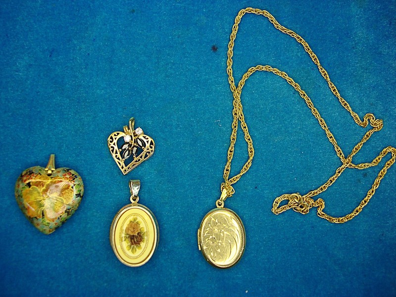 Vintage estate necklace and pendant lot of four