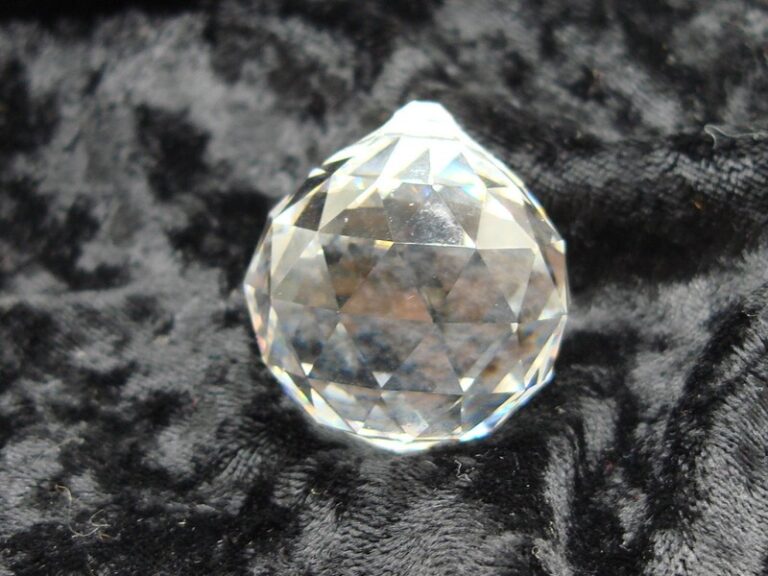 Vintage Large Facet Lead Crystal Suncatcher