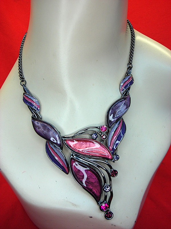 Vintage blackened metal multicolor flower necklace