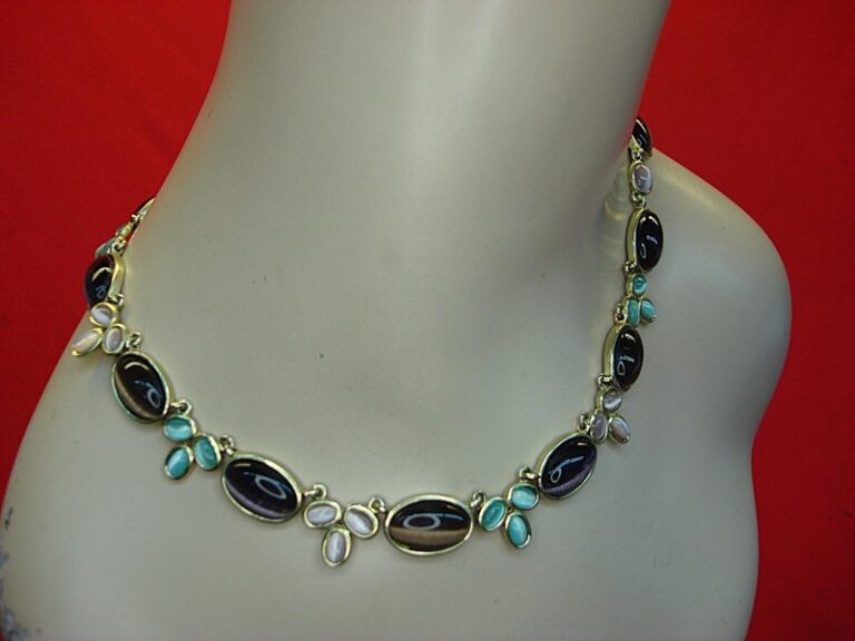 Vintage gold tone multicolor stone necklace