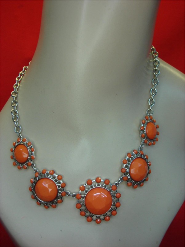 Vintage Silver Tone Peach Stone Necklace