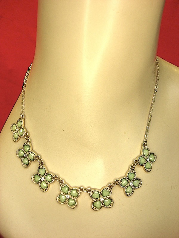 Vintage Gold-Tone 4 Leaf Clover Necklace with Green Gemstones & Simulated Diamonds