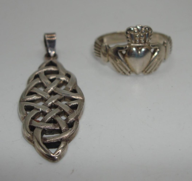 Vintage sterling silver Celtic knot pendant and ring set, Ireland, size 7
