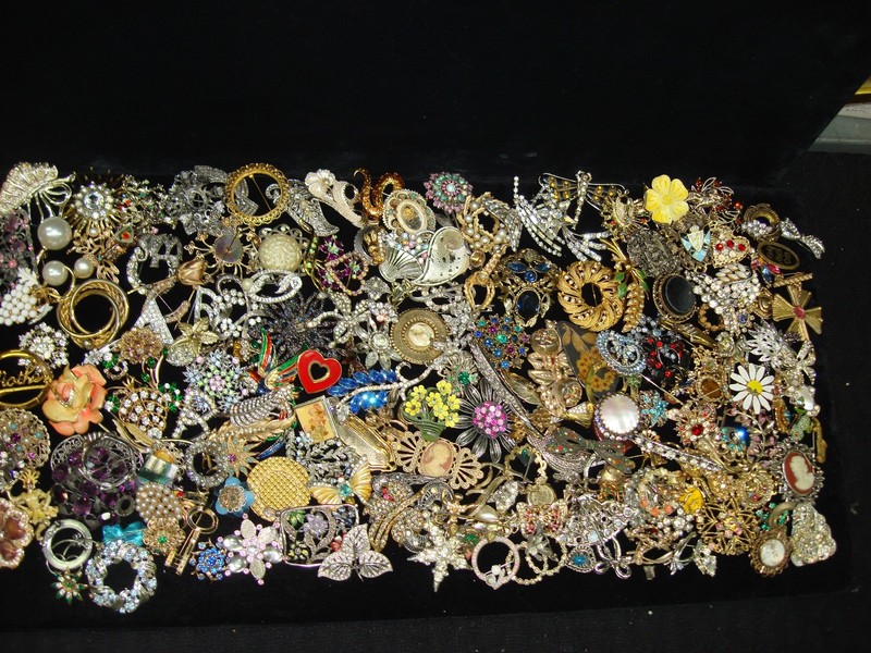 Vintage & Antique Costume Pin Collection