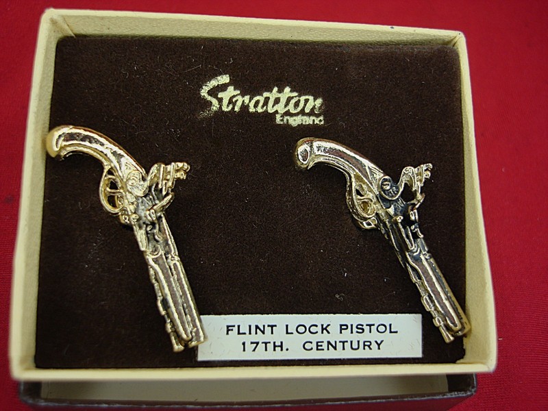Vintage Stratton 17th Century Flintlock Pistol Cufflinks