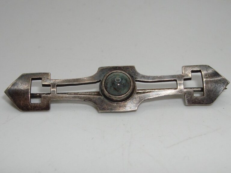 Vintage 1920s Art Deco Sterling Silver Gemstone Pin