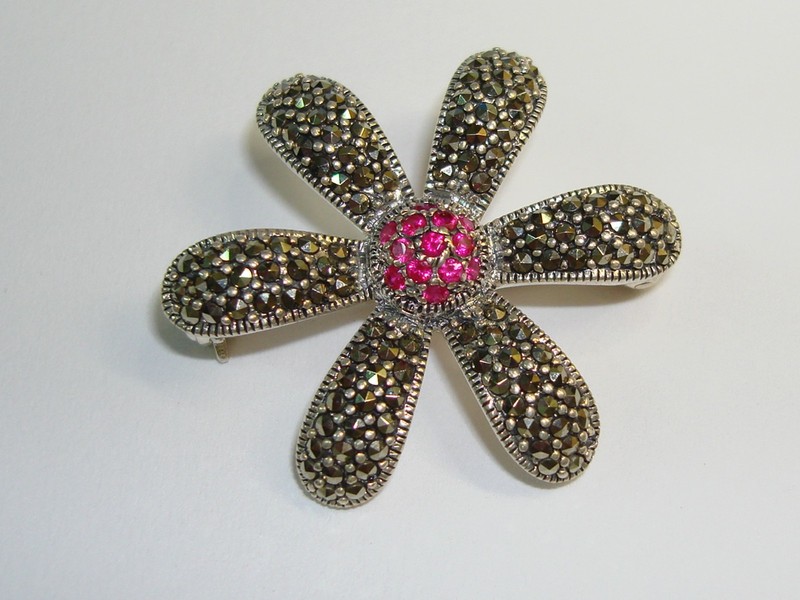 Vintage sterling silver marcasite and pink tourmaline brooch/pendant
