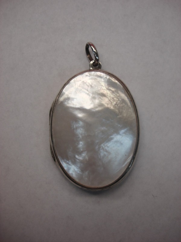 Vintage Sterling Silver Locket with Mother of Pearl Inlay