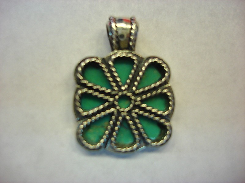 Sterling silver turquoise floral pendant, vintage Thai design