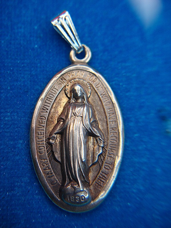 Vintage Sterling Silver Miraculous Medal