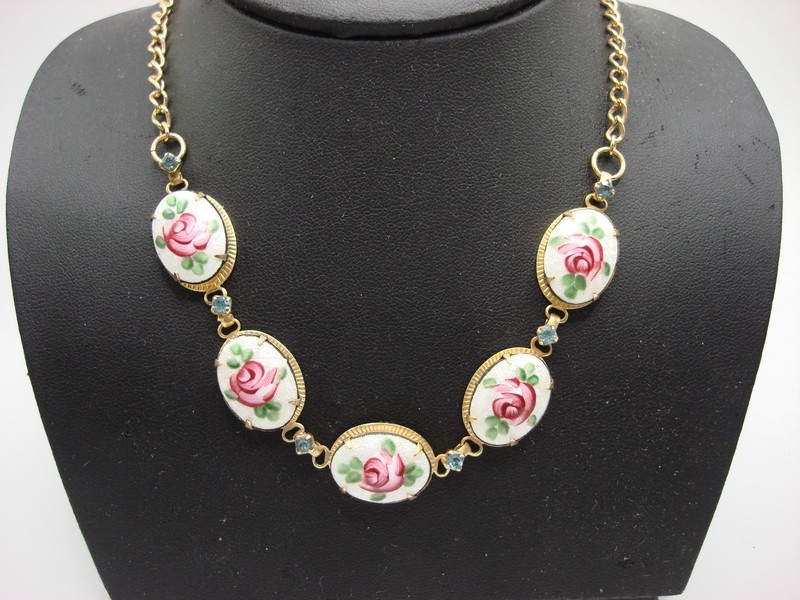 Vintage guilloche enamel rose choker necklace in gold tone with blue rhinestones