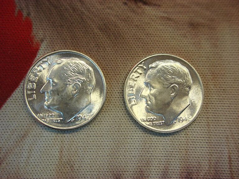 Pair of uncirculated 1947 and 1948 D Mint Roosevelt dimes