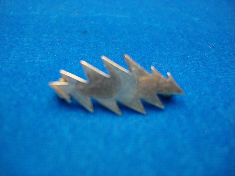 Vintage sterling silver lightning bolt pin