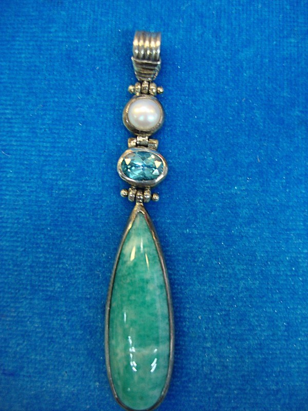 Vintage sterling silver 3-stone pendant with pearl, topaz, and emerald green gem