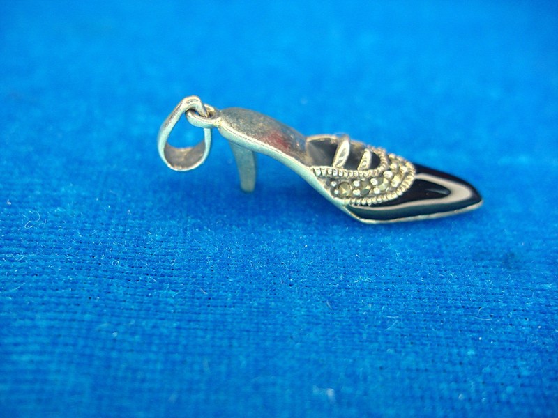 Vintage sterling silver high heel pendant with marcasites and black enamel