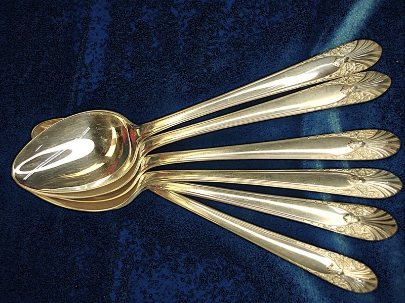 Set of six vintage Crown Silverplate Radiance pattern soup spoons