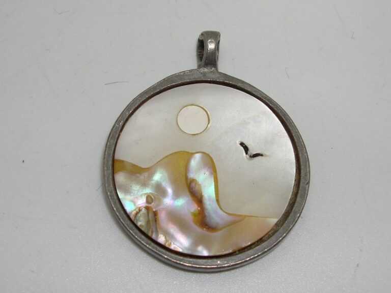 Vintage Mexico silver pendant with abalone and mother of pearl ocean scene
