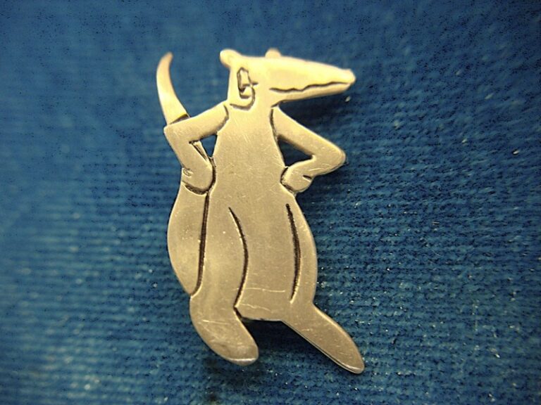 Vintage Sterling Silver Alligator Pin