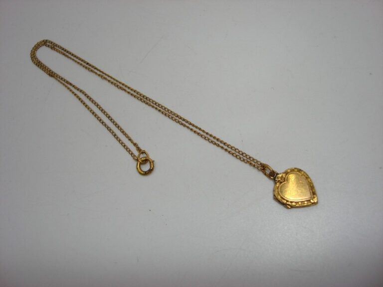 Vintage Hayward Gold Filled Locket Necklace, Antique Petite Heart Design