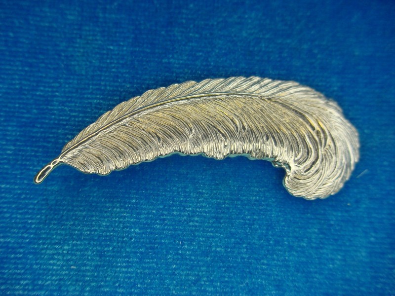 Sterling silver feather pin brooch, 2 inches long