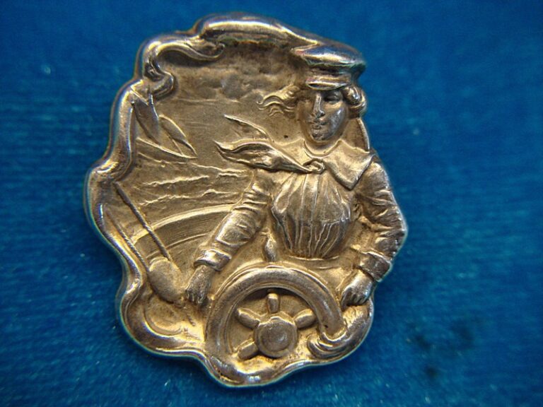 Vintage Art Nouveau sterling silver ship's pilot pin