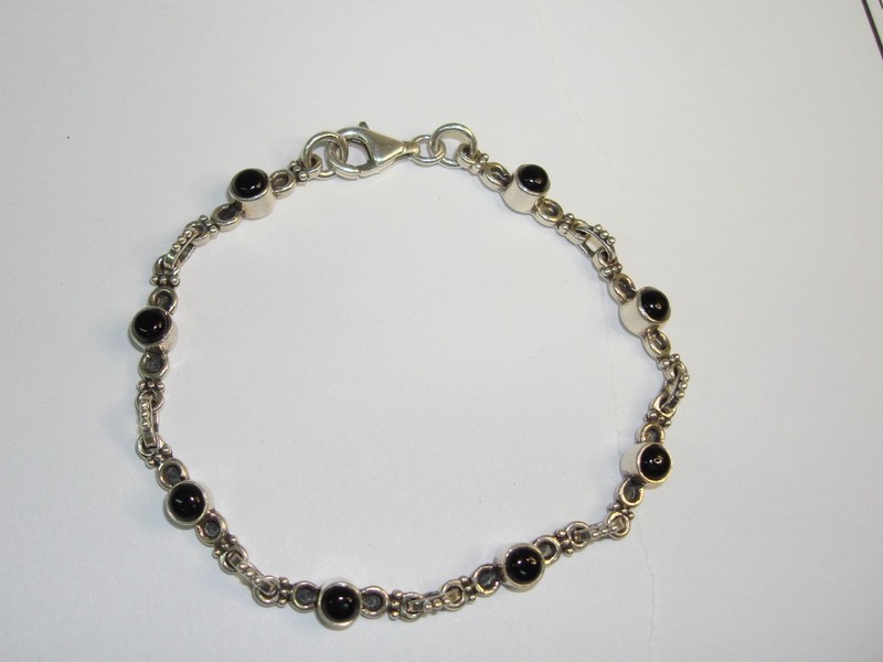 Vintage sterling silver onyx bracelet with maker's mark