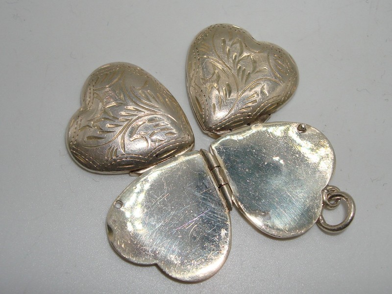 Vintage Sterling Silver Etched Locket Pendant
