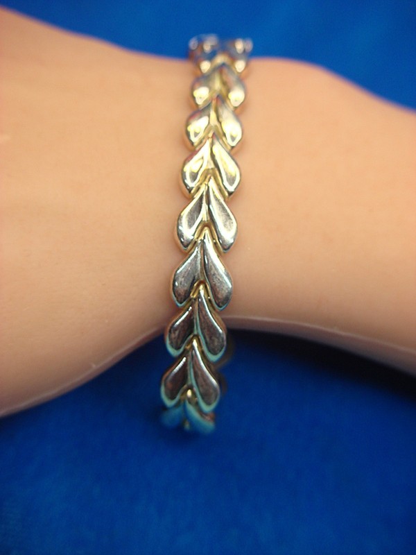 Sterling silver puffy heart bracelet, 7.5 inches long